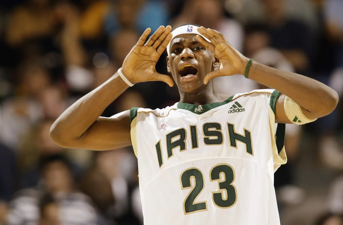 LeBron James joins 76ers after 10-year absence