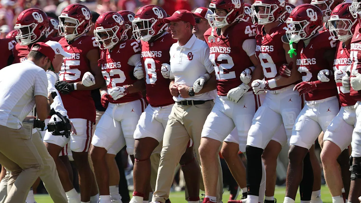 Oklahoma beats Texas in key Big 12 matchup