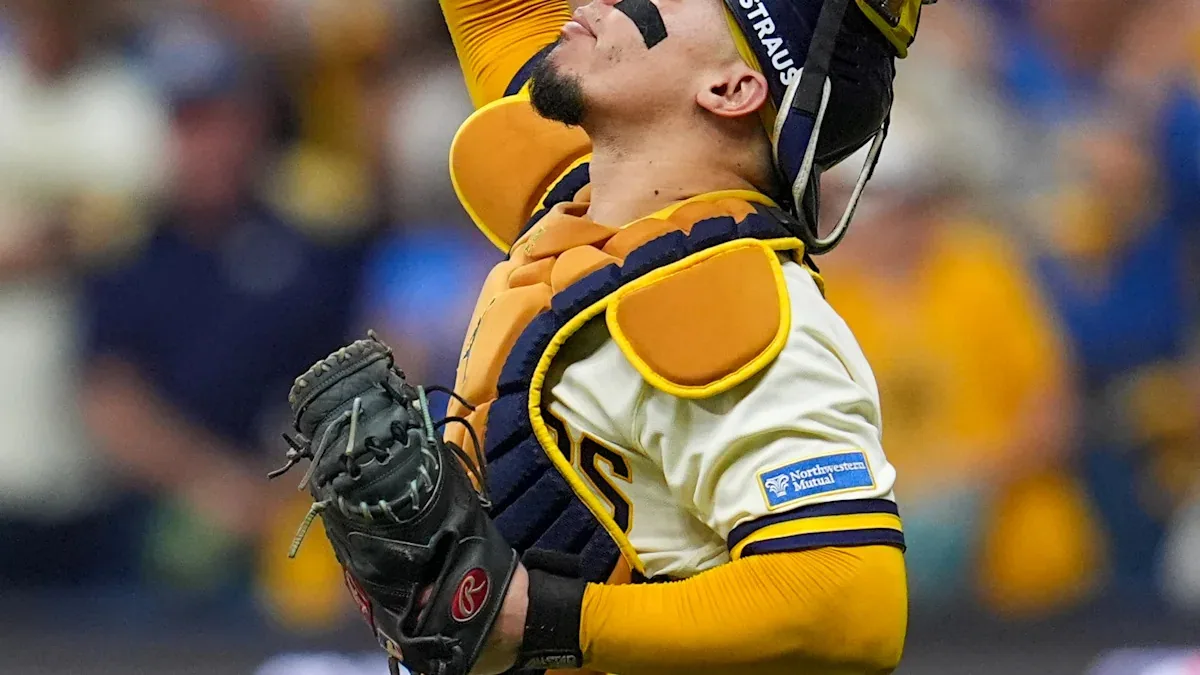 Brewers take 2-0 NLCS lead with 7-4 win over Dodgers