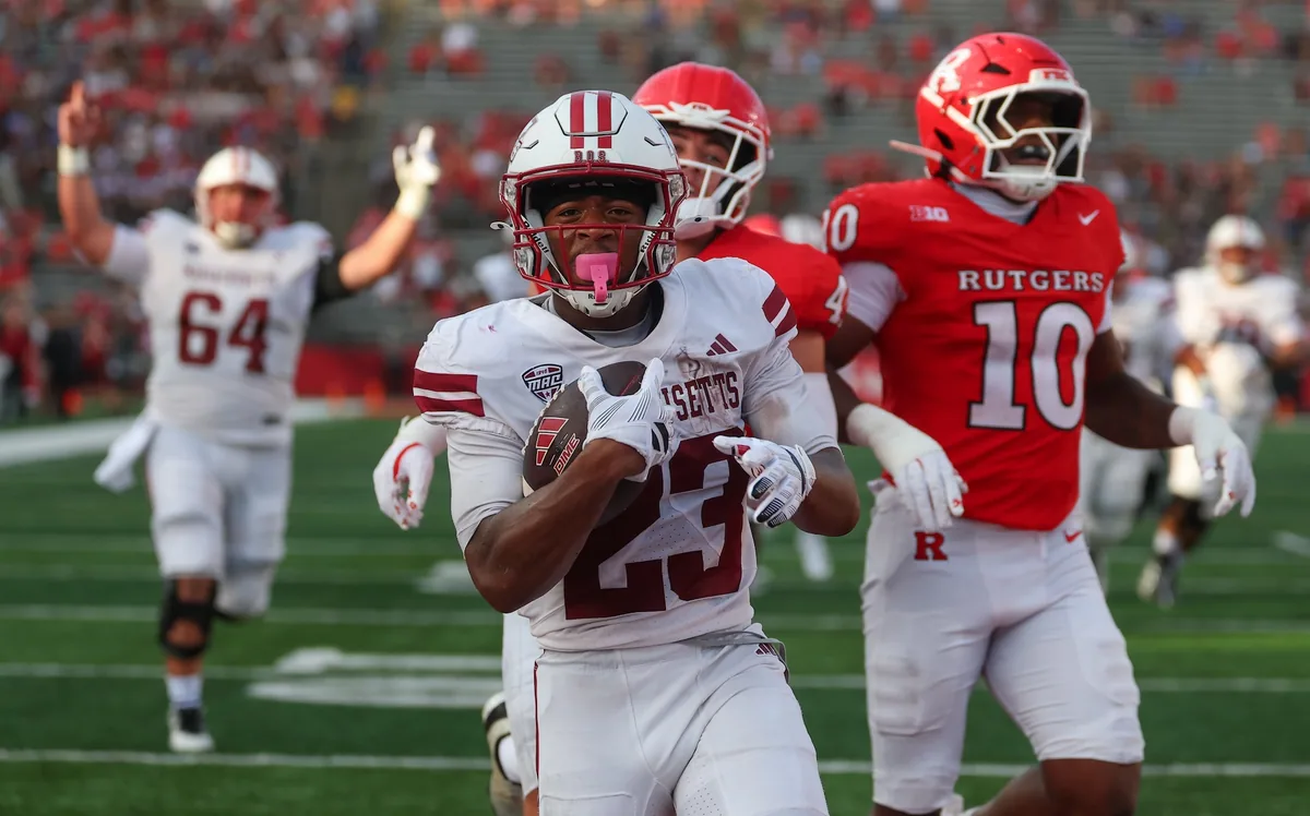 Group of Six Struggles Against Power Four Teams