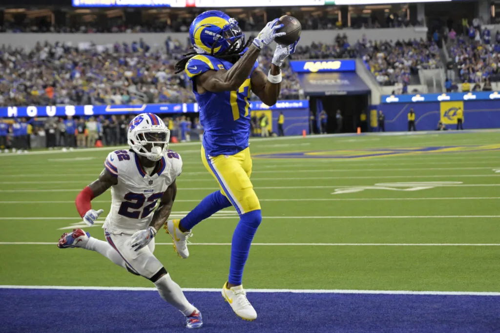 Adams reaches 100 NFL touchdowns