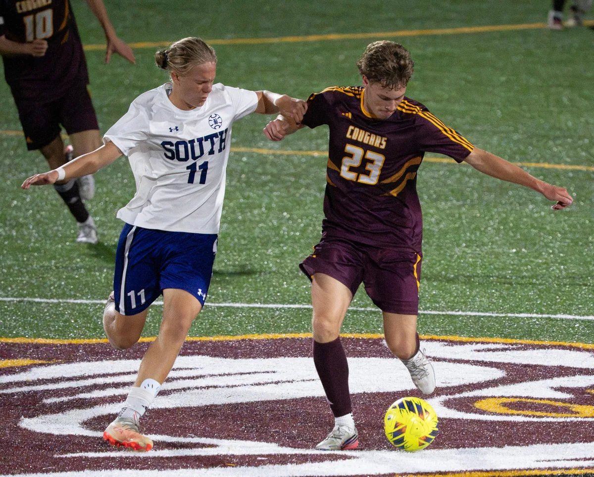 Bloomington boys soccer final set after senior hat tricks
