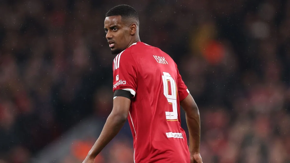 Liverpool lose two forwards for City clash