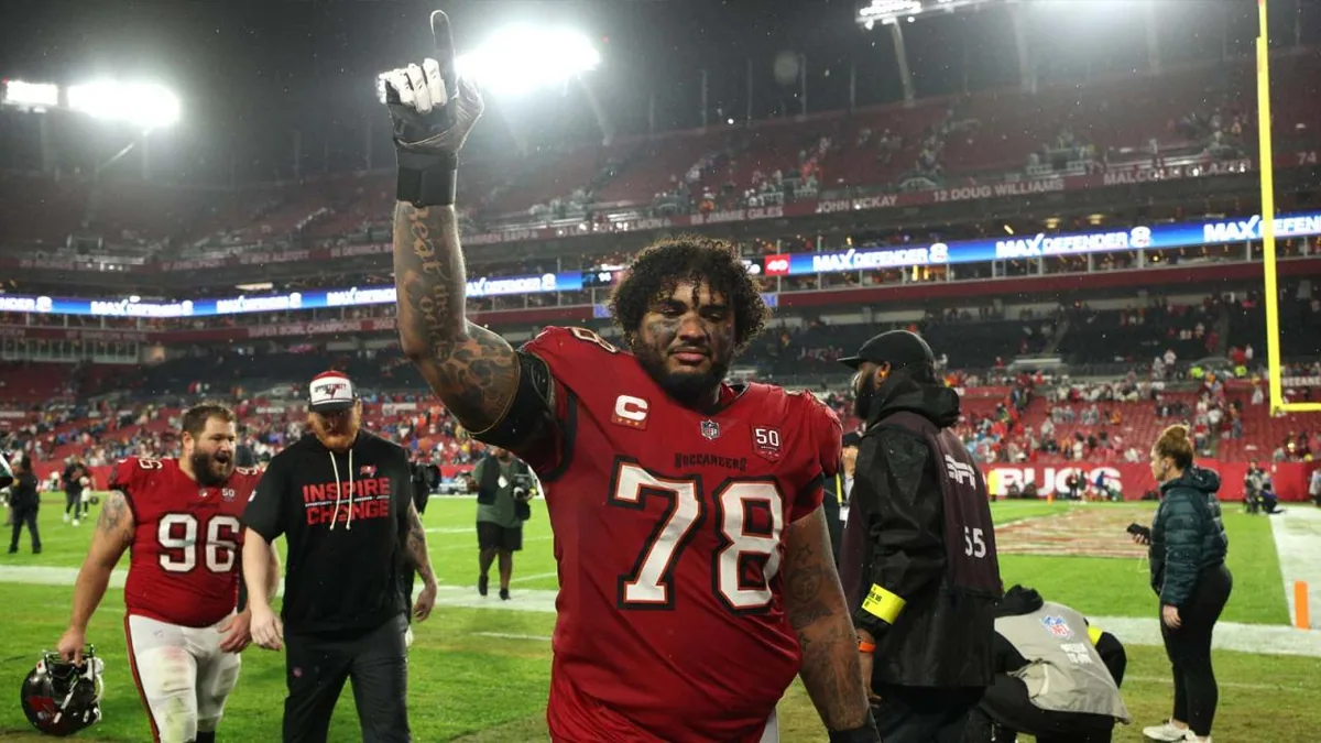 Buccaneers' Wirfs injury status after Cowboys win