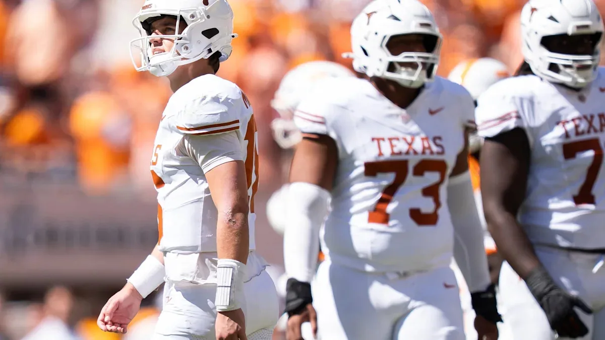 Texas aims to avoid errors in Red River clash