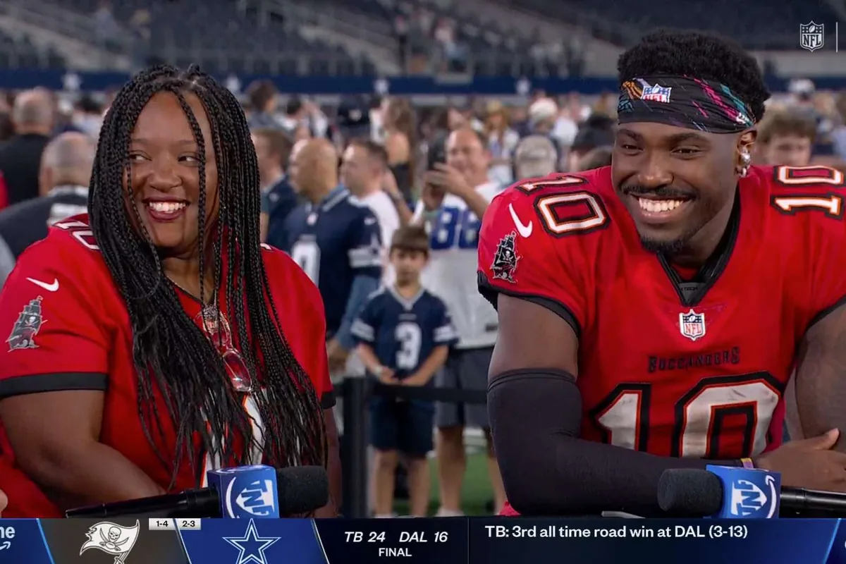 Buccaneers QB celebrates win with mother