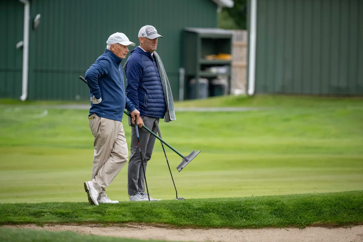 Woodbury plays in major golf event at 70